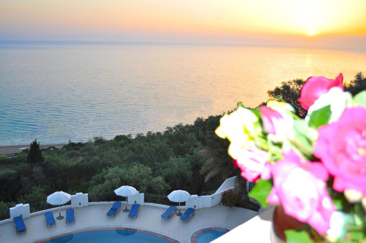 Maria With Pool And Gorgeous View - Agios Gordios Appartement Agios Gordios (Corfu)